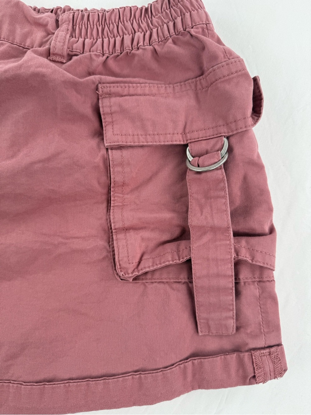 Indigo Rising Women's Utility Cargo Shorts in Dusty Rose - Picture 3 of 6